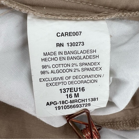 Riders By Lee Tan Pull On Cuffed Hem Mid Rise Short Size 16 Women’s - Picture 4 of 5